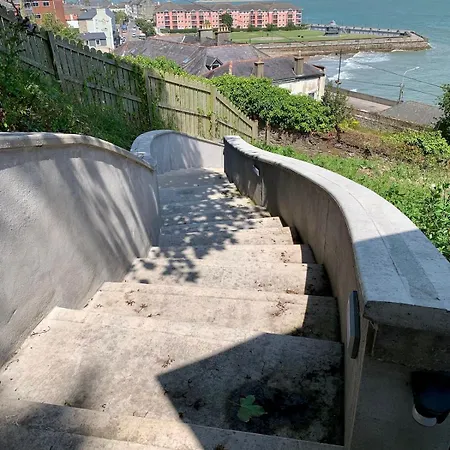 Periwinkle Cottage, With The Amazing Sea View Semesterbostad *