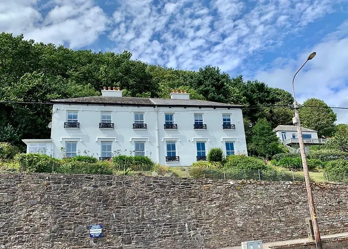 Periwinkle Cottage, With The Amazing Sea View 度假居 约尔